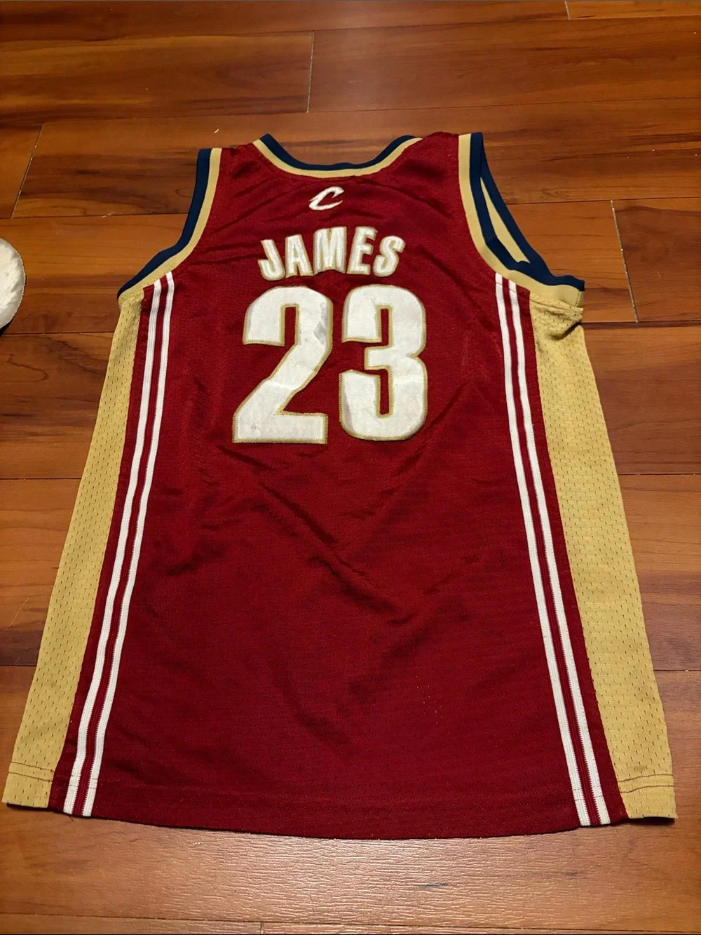 Nike Cleveland Cavaliers Maroon and Gold LeBron #23 Jersey Sz M